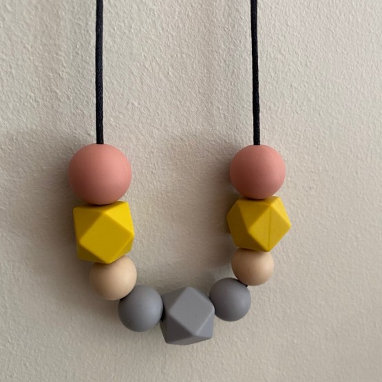 Mum Teething Necklace Zoe NOK NOK